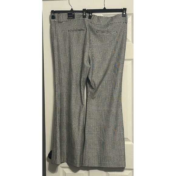 Torrid Black & White Plaid Trouser A-Line Flare Ponte Pant Plus Size 22 R - Picture 7 of 16